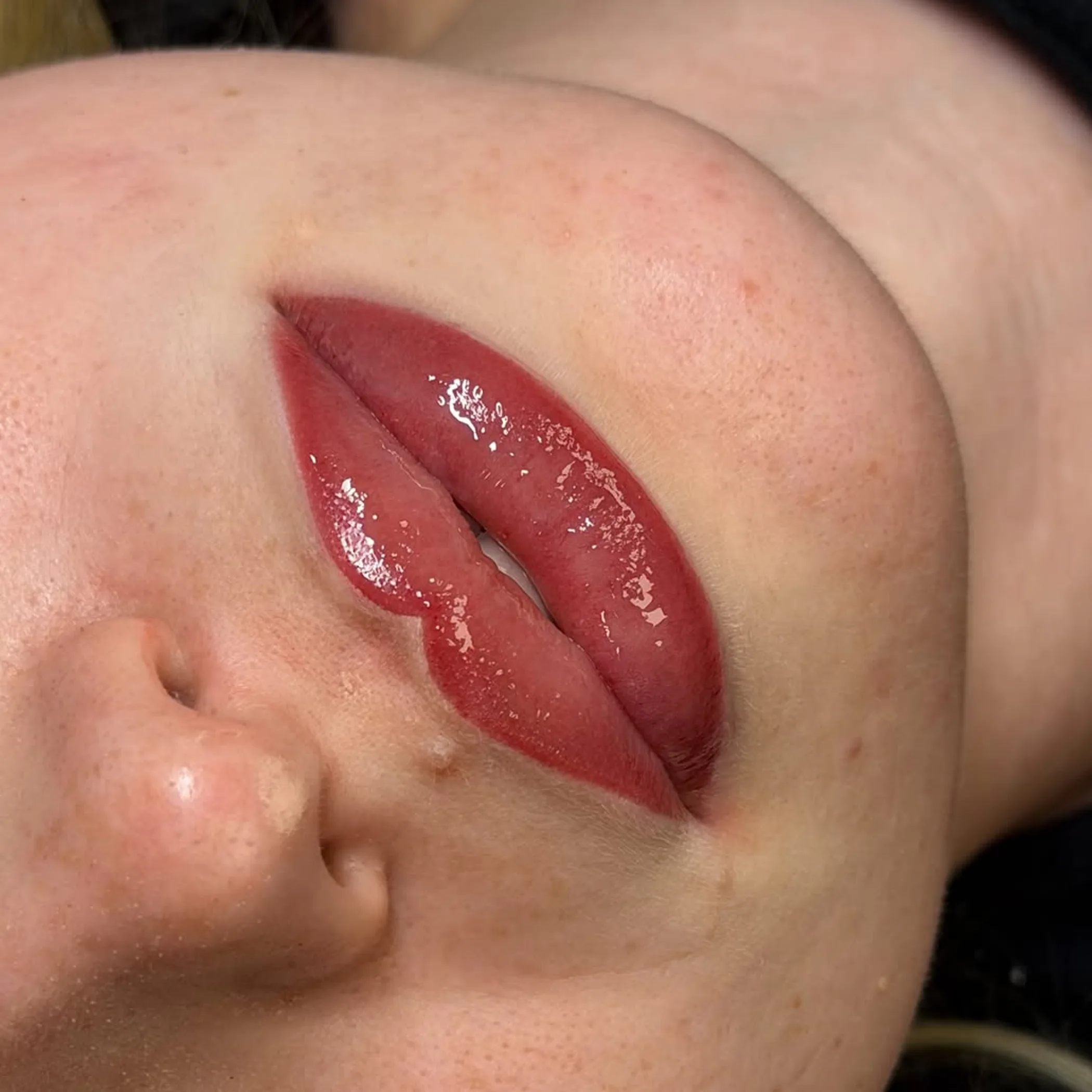 lip balm prep before lipstick application